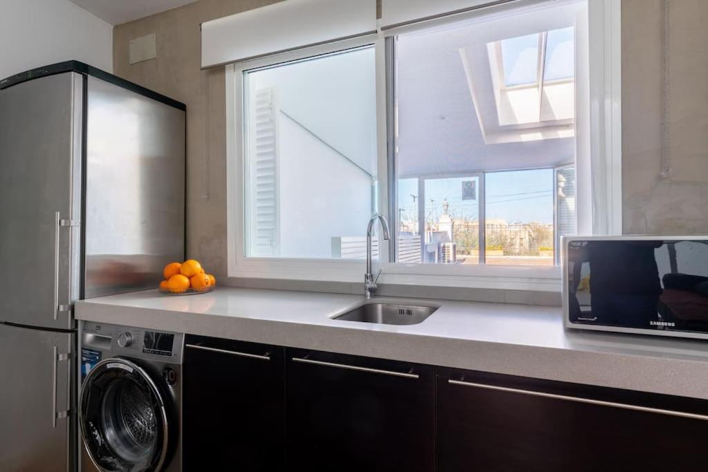 Behouse Alameda Apartment เซบีญา ภายนอก รูปภาพ